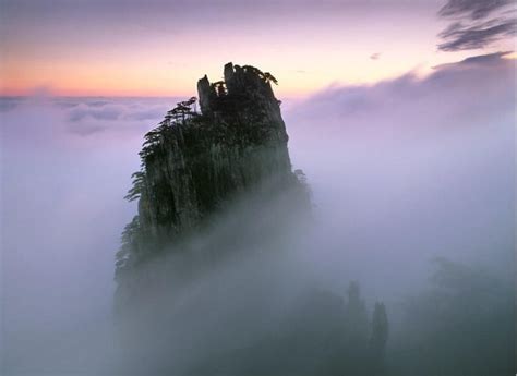 Le Mont Lushan: Un joyau verdoyant offrant des panoramas à couper le souffle !