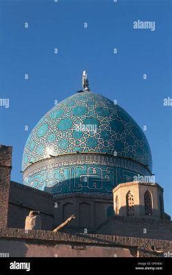  Le Mausolée de Shah Nematollah Vali: Une Oasis Spirituelle dans le Coeur Vibrant de Mashhad